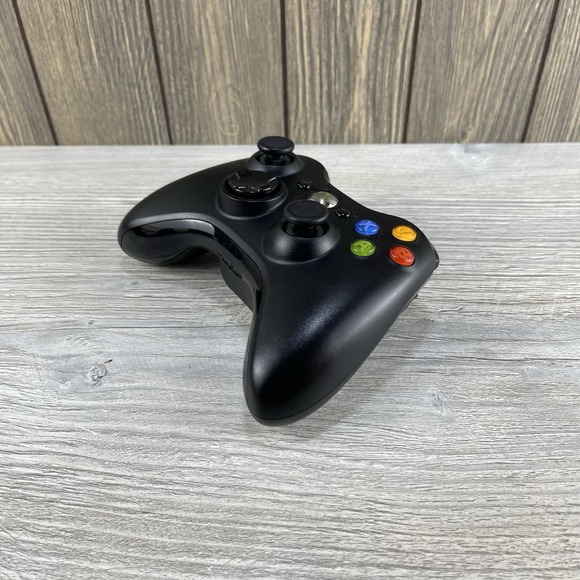 Microsoft Xbox 360 Wireless Controller with rechargeable battery pack - Picture 9 of 16